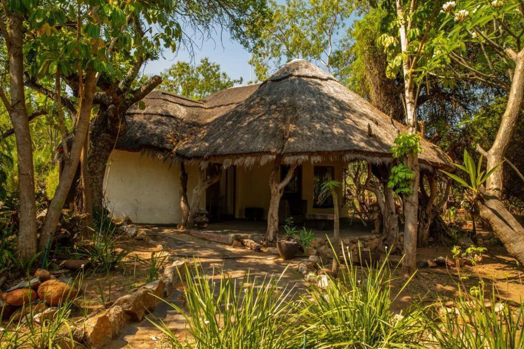 Hippomoon Lodge Game Reserve 호에드스프뤼트 외부 사진